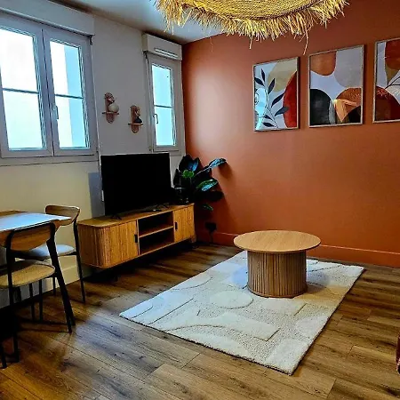 La Cachette Secrete * Fontainebleau